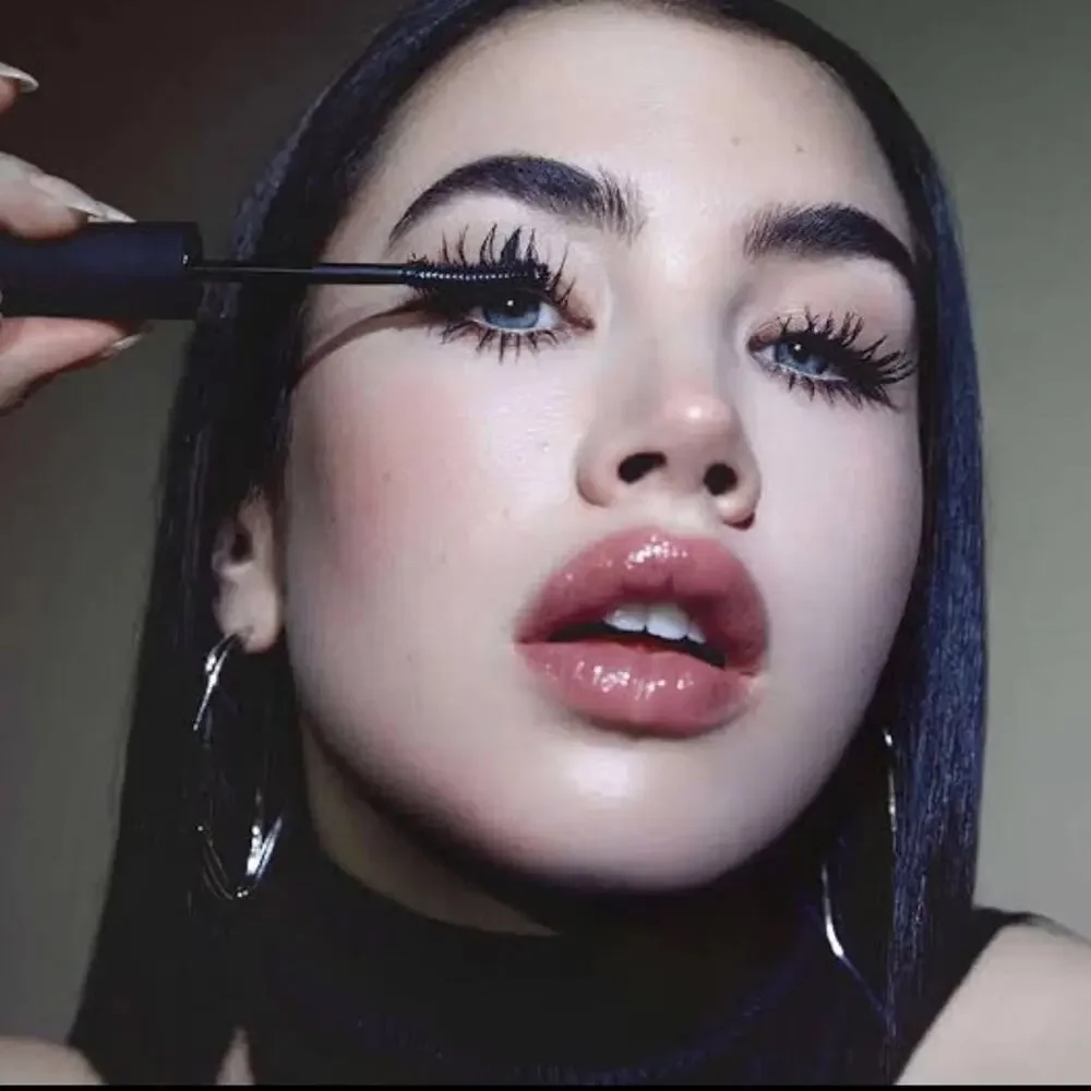 Isamaya Rubberlash Latex Lift Black Mascara Vegan Cruelty Free New in Box 8.3ml